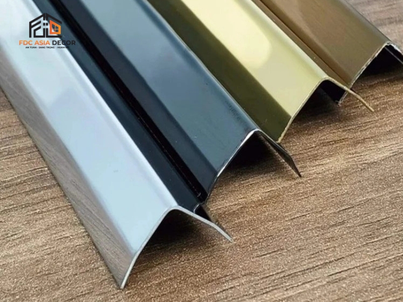 nẹp v inox