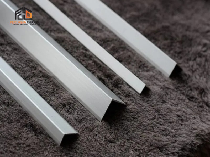 gi&aacute; nẹp nh&ocirc;m chữ v