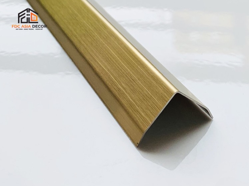 mạ inox m&agrave;u v&agrave;ng